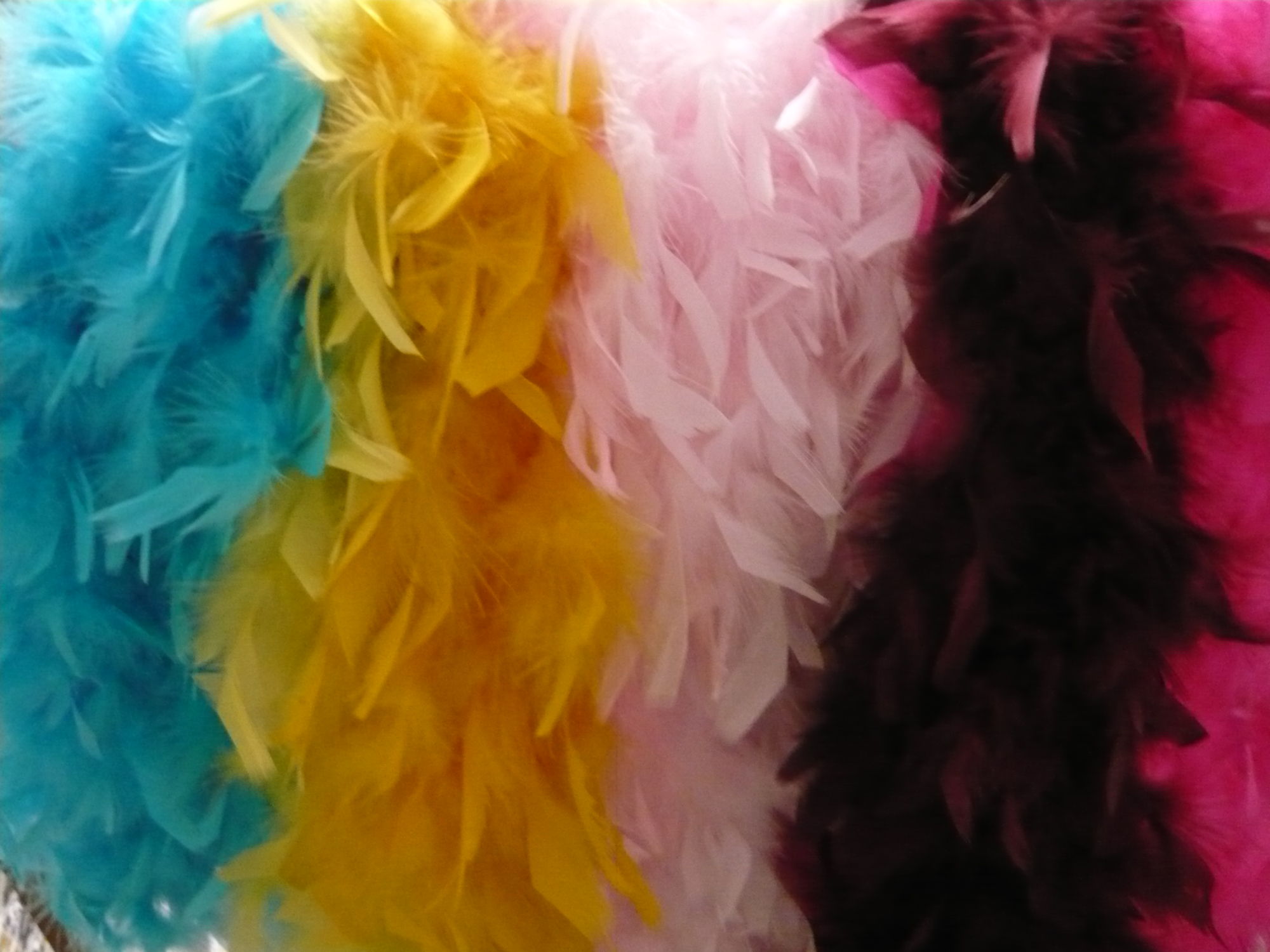 Marabou di piume colorate - immagine 4