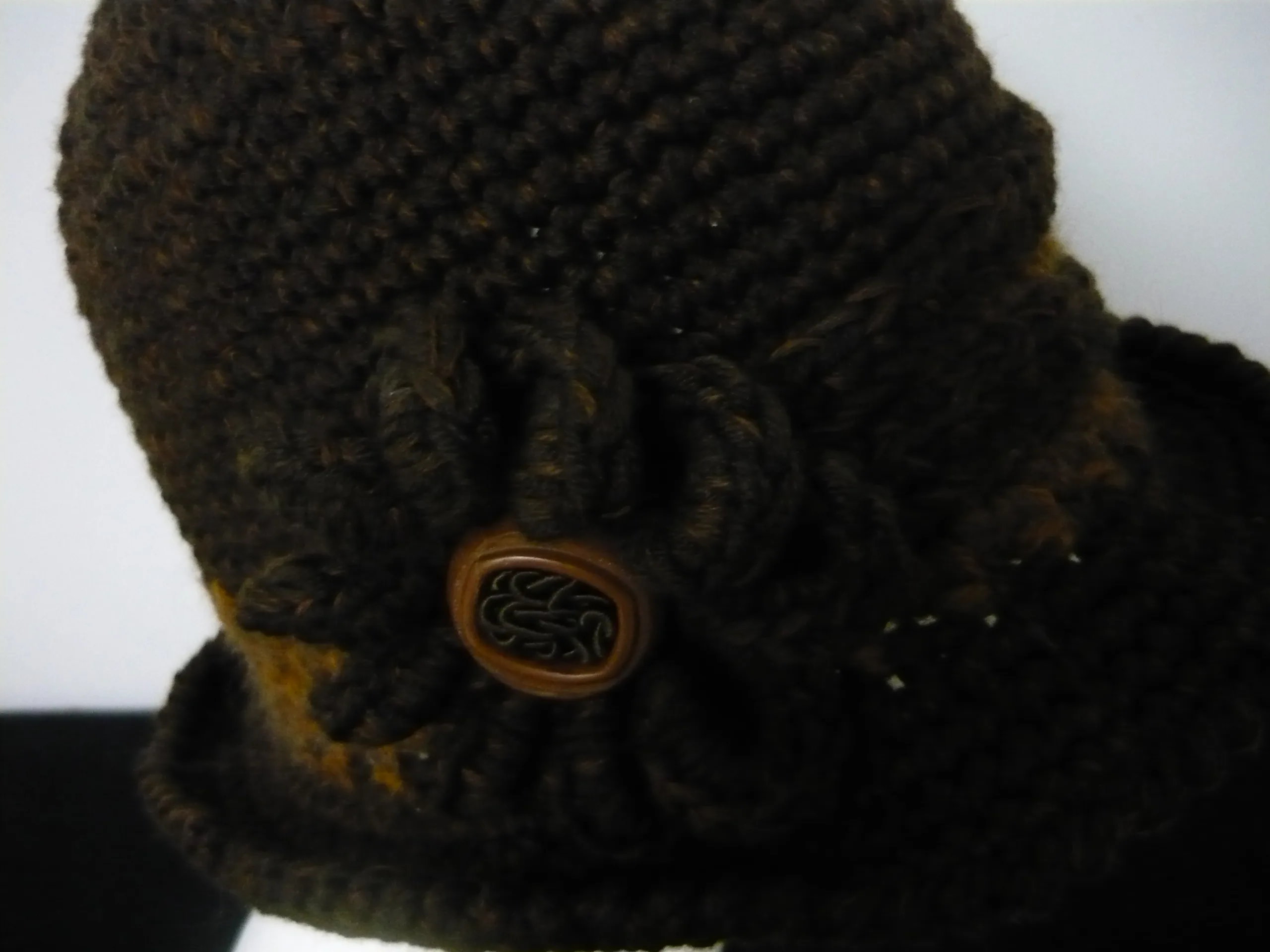 Cloche donna fatto a mano - lana merinos. - immagine 3