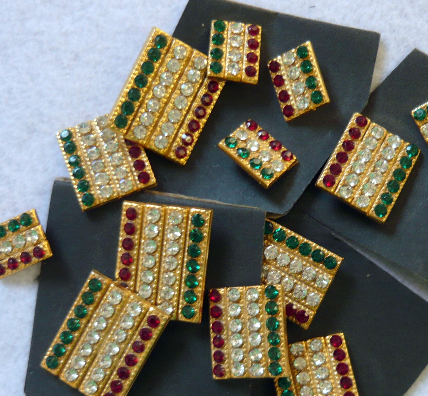 Bottone bandiera italiana di Swarovski