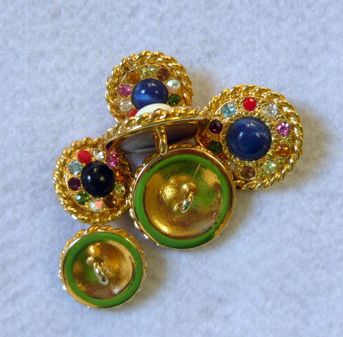 Bellissimo bottone gioiello metallo e swarovski