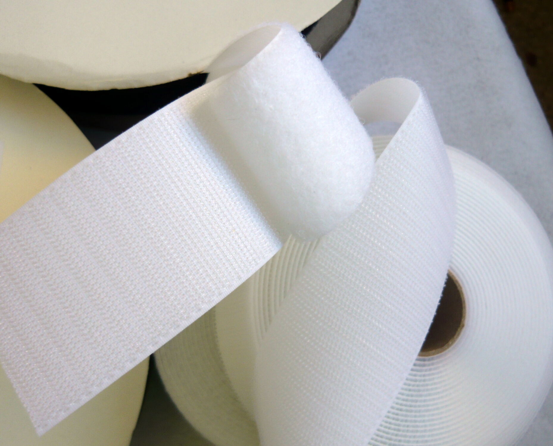 Velcro Ausonia  cm. 5