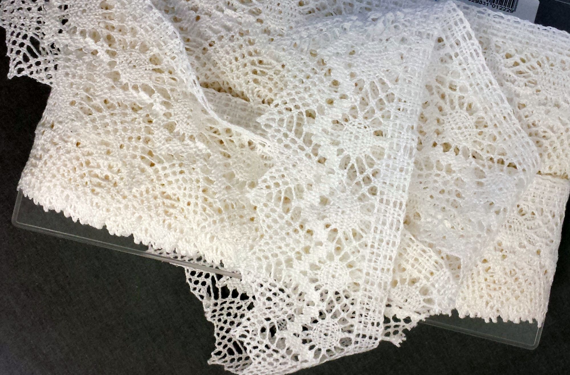 Pizzo bianco  mm. 75