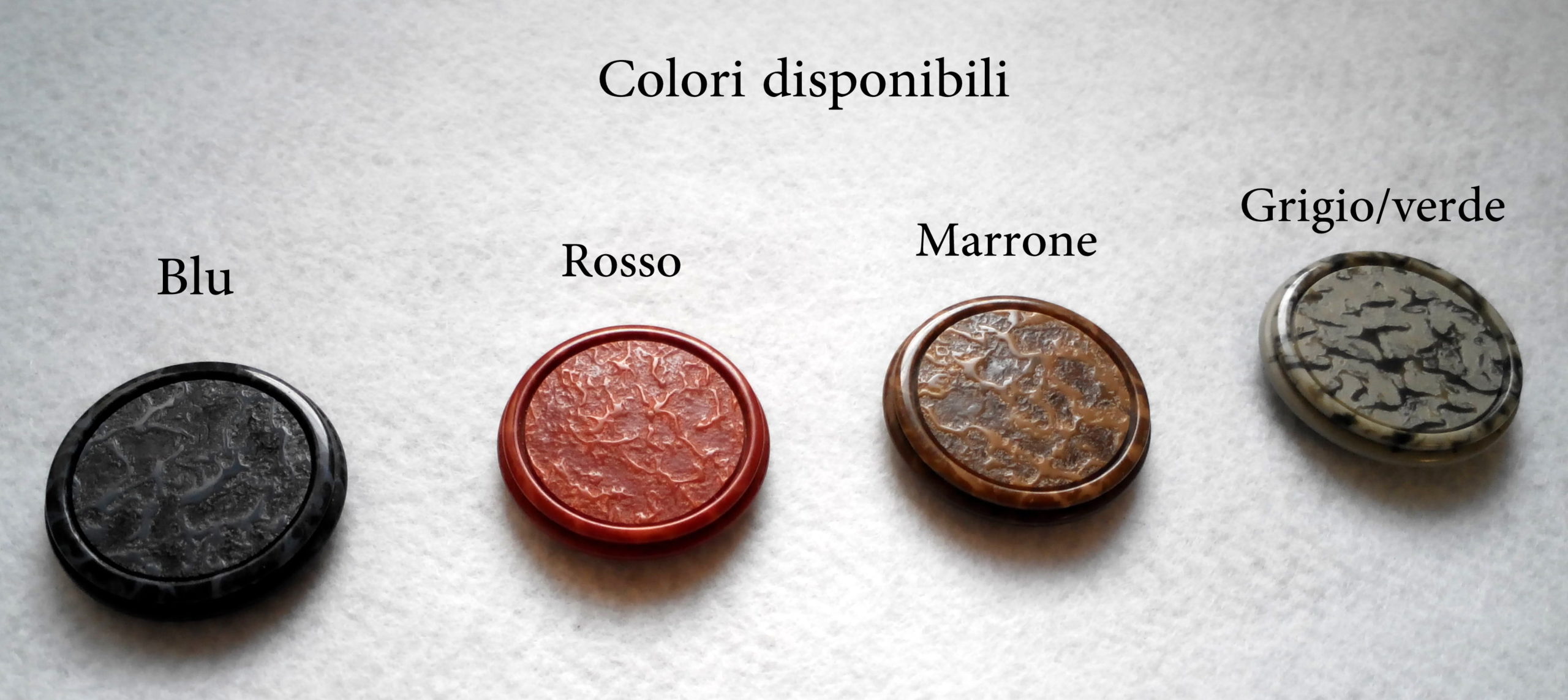 Bottone Piatto sfumatura a bassorilievo - immagine 4