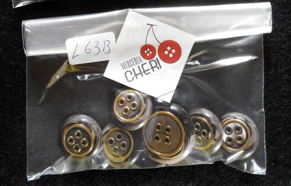 Set di 6 o 7 bottoni vintage anni 60  (art L63a/b) - immagine 4