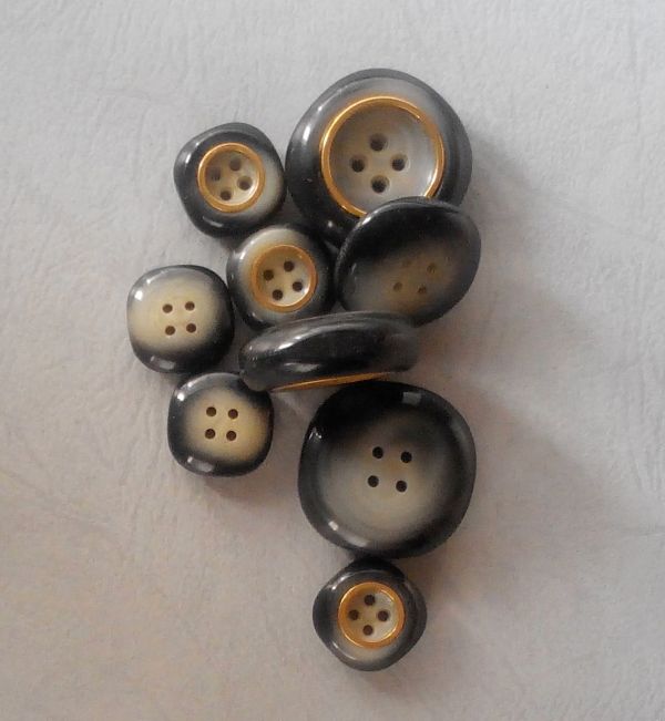 Set bottoni fine anni 60 - immagine 2