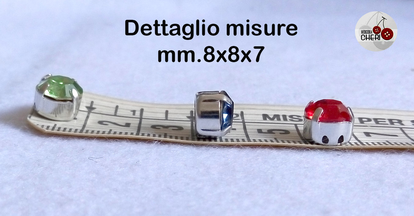 Strass incastonati - immagine 10