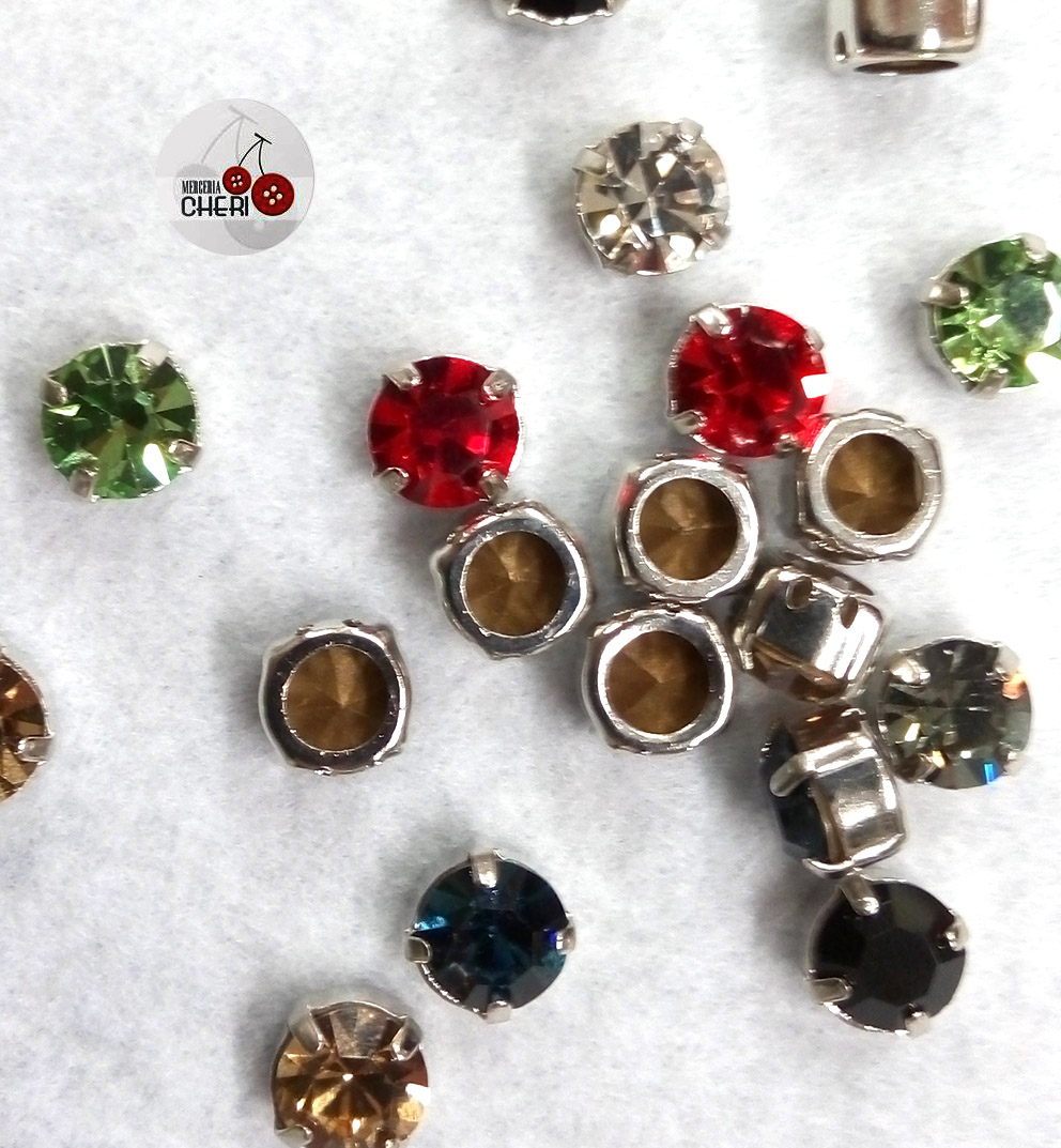 Strass incastonati