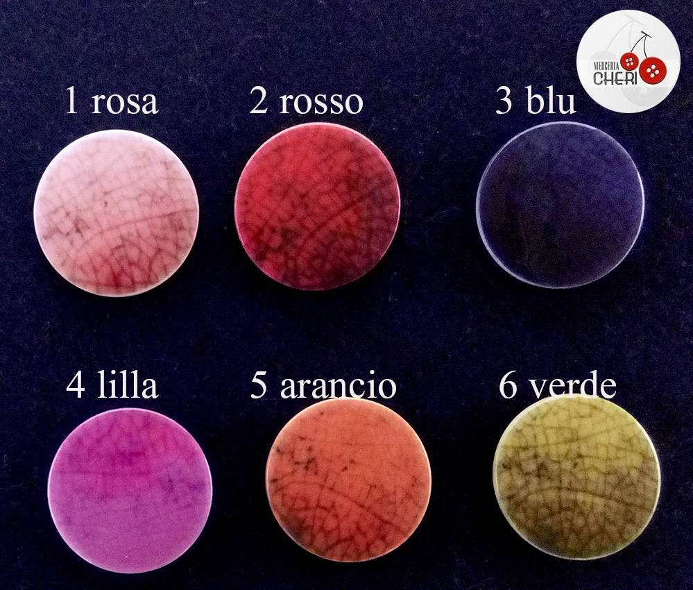 Bottone smaltato su bianco - immagine 6