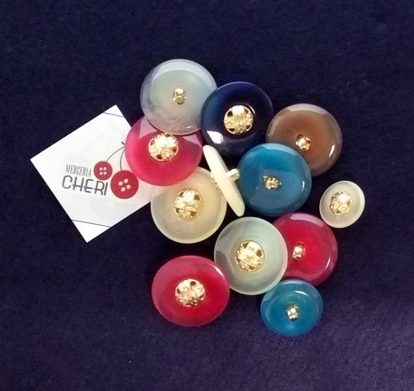 Bottone con dettaglio centrale