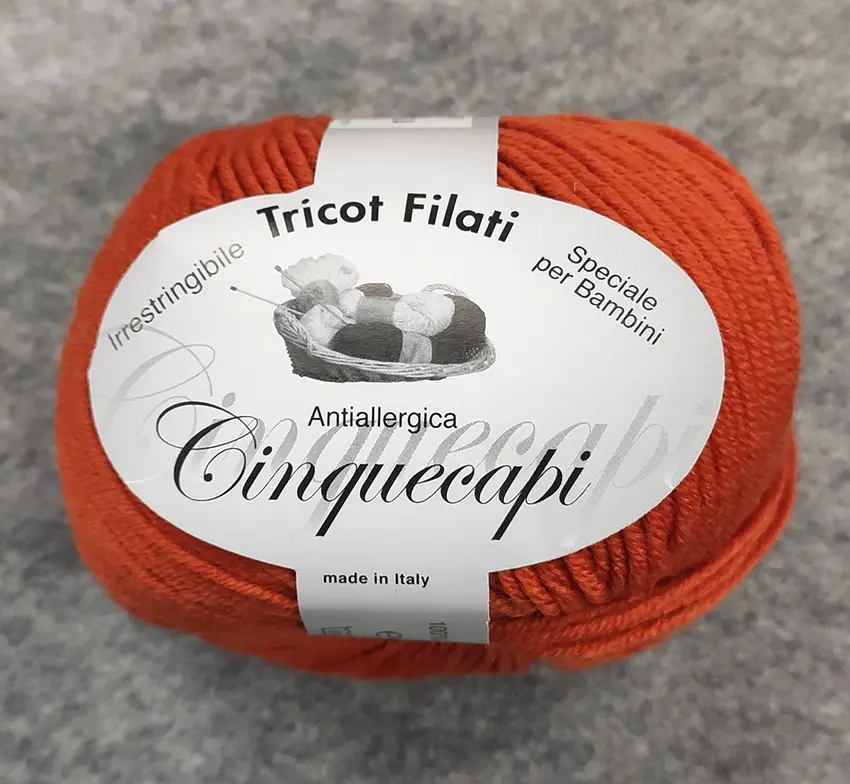 Gomitolo lana merinos cinque capi col. 25