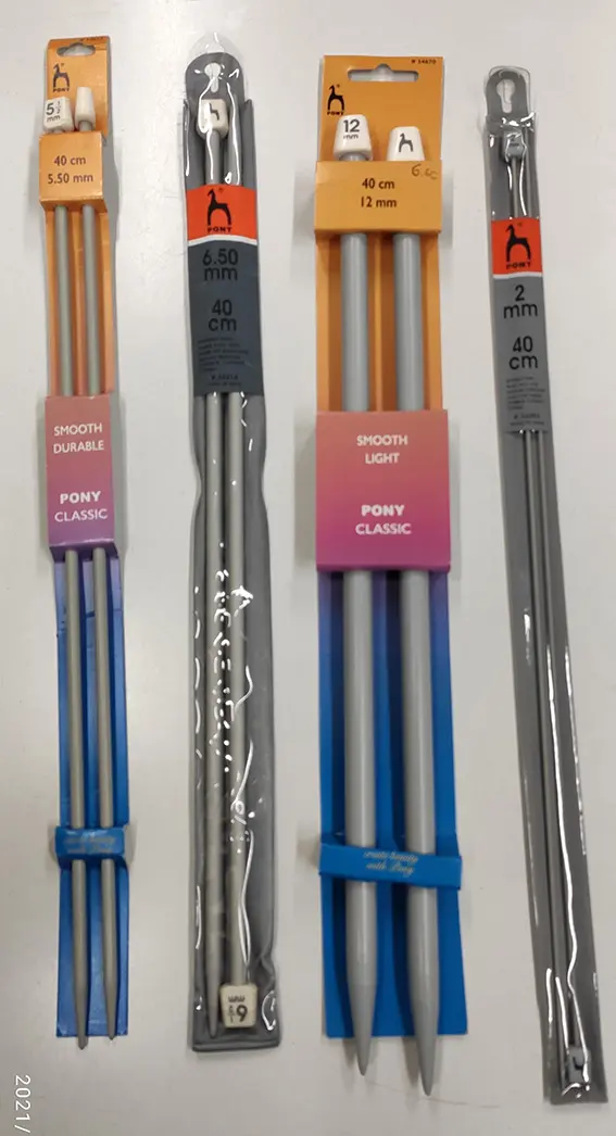 Ferri da maglia Pony - immagine 3