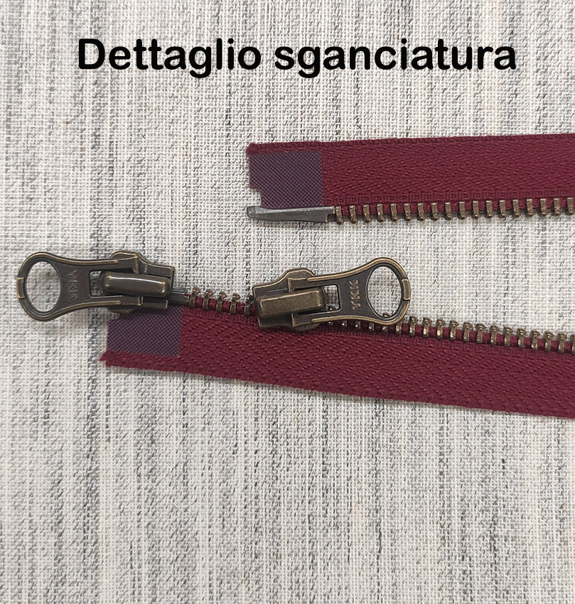 Dettaglio sganciatura YKK zip doppio cursore spirale cm. 75