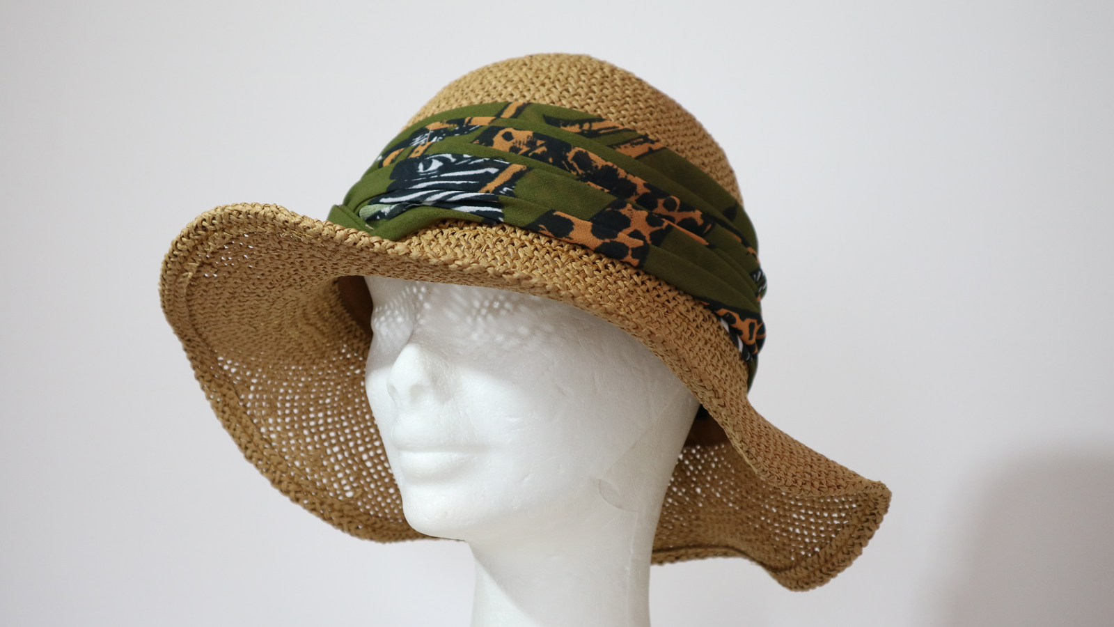 Cappello da spiaggia traforato Paglia
