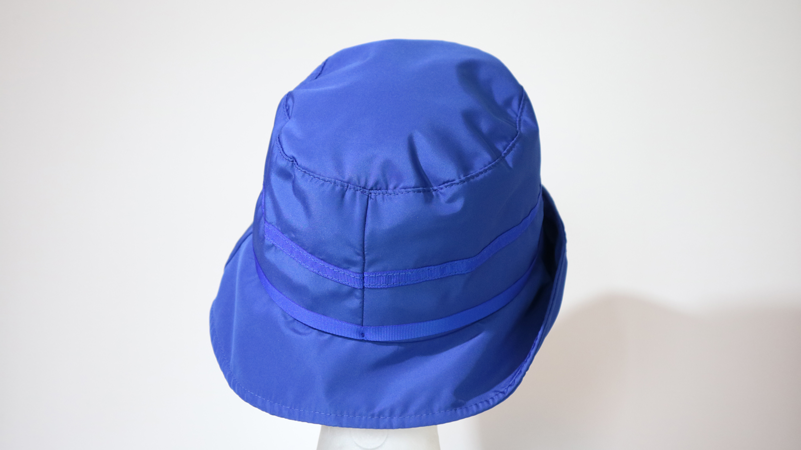 Cappello da pioggia Blu con fiocchetti - immagine 3