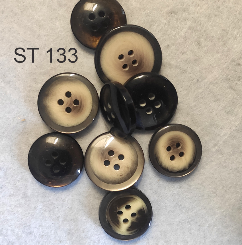 Set  di Bottoni vintage  scelti - immagine 8
