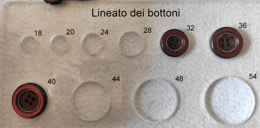 set 9 Bottoni vintage - immagine 3