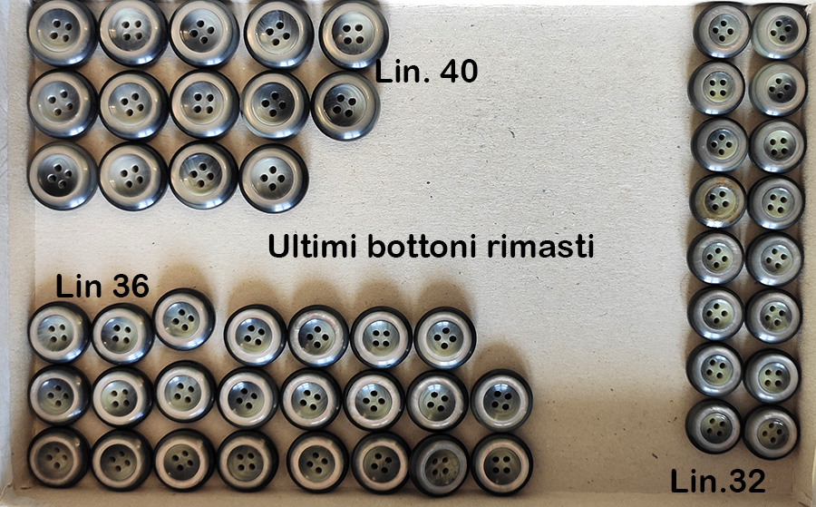 Bottone vintage grigio anni 70 - immagine 3