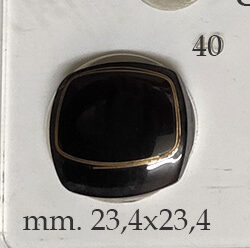 Bottone quadrato dei primi anni 70 - Marrone mm. 23x23