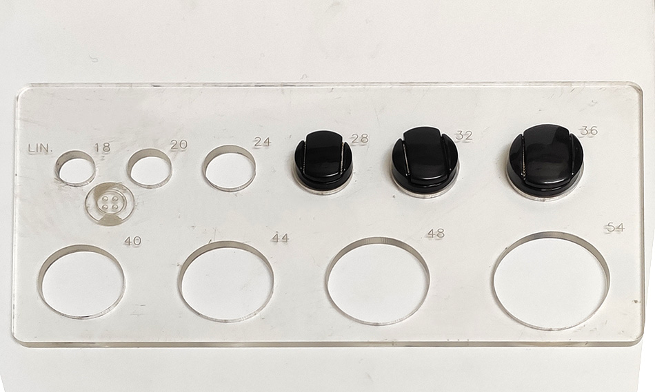 dimensioni v1084 bottone vintage
