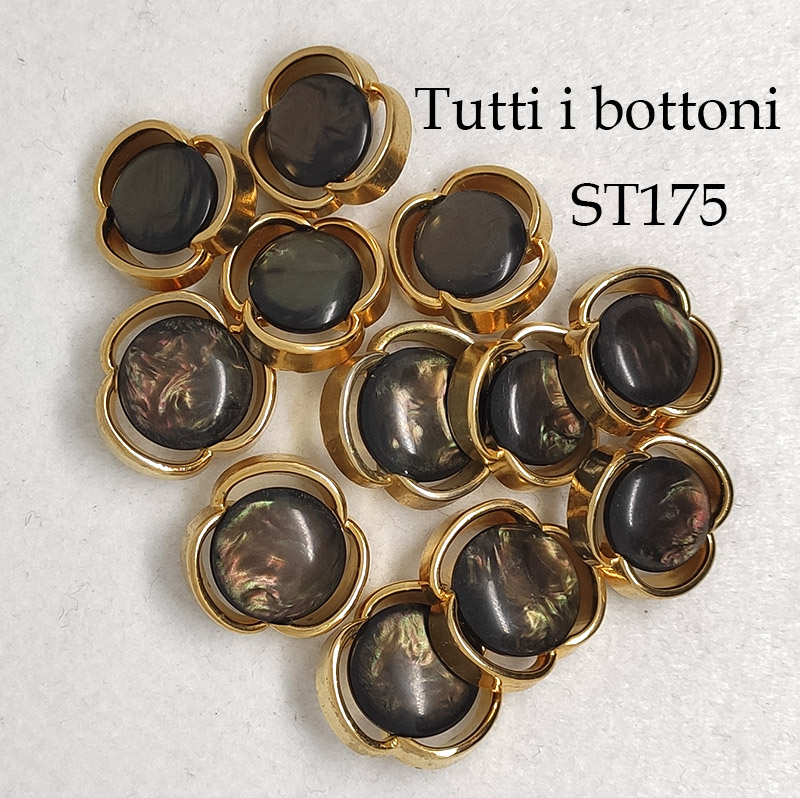 Set di 12 bottoni a forma di fiore - immagine 3