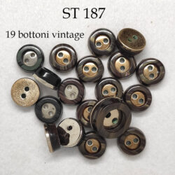 Ultimi 19 bottoni vintage anni 80