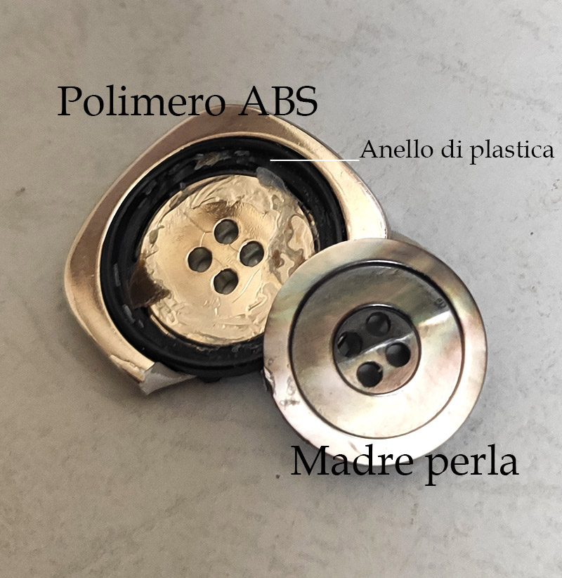 dettaglio composizione v1097 bottone vintage v1097