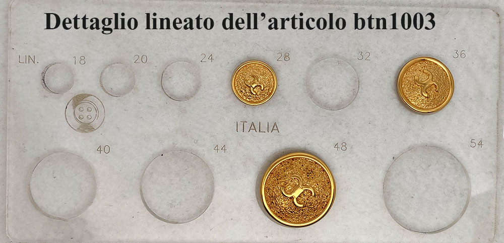 Bellissimo bottone con simbolo a rilievo - immagine 4