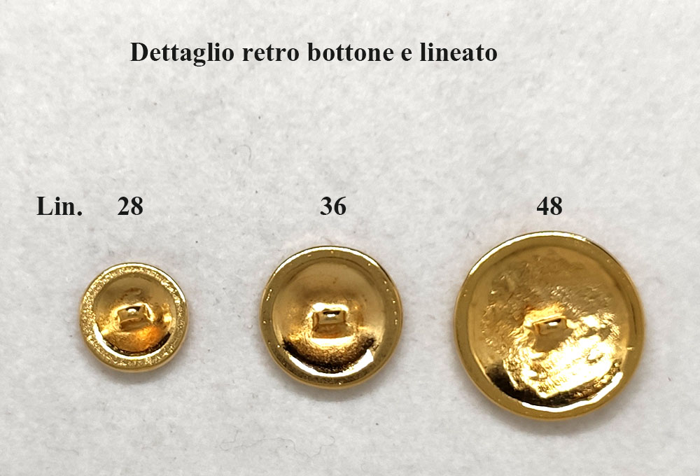 Bellissimo bottone con simbolo a rilievo - immagine 8