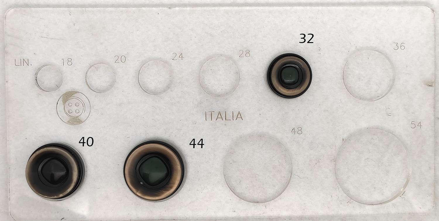 Bottoni vintage primi anni 60 - immagine 6
