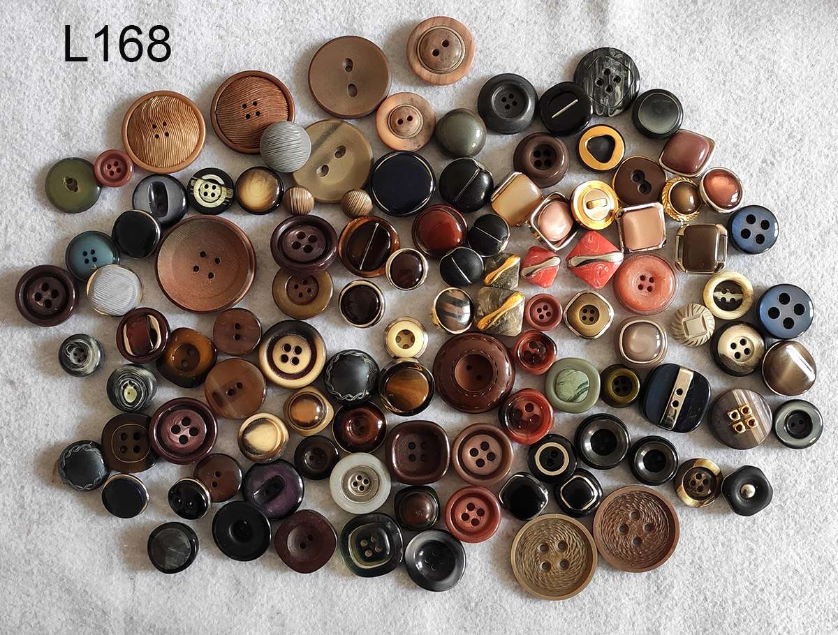 100 bottoni vintage dal 1960 al 1990