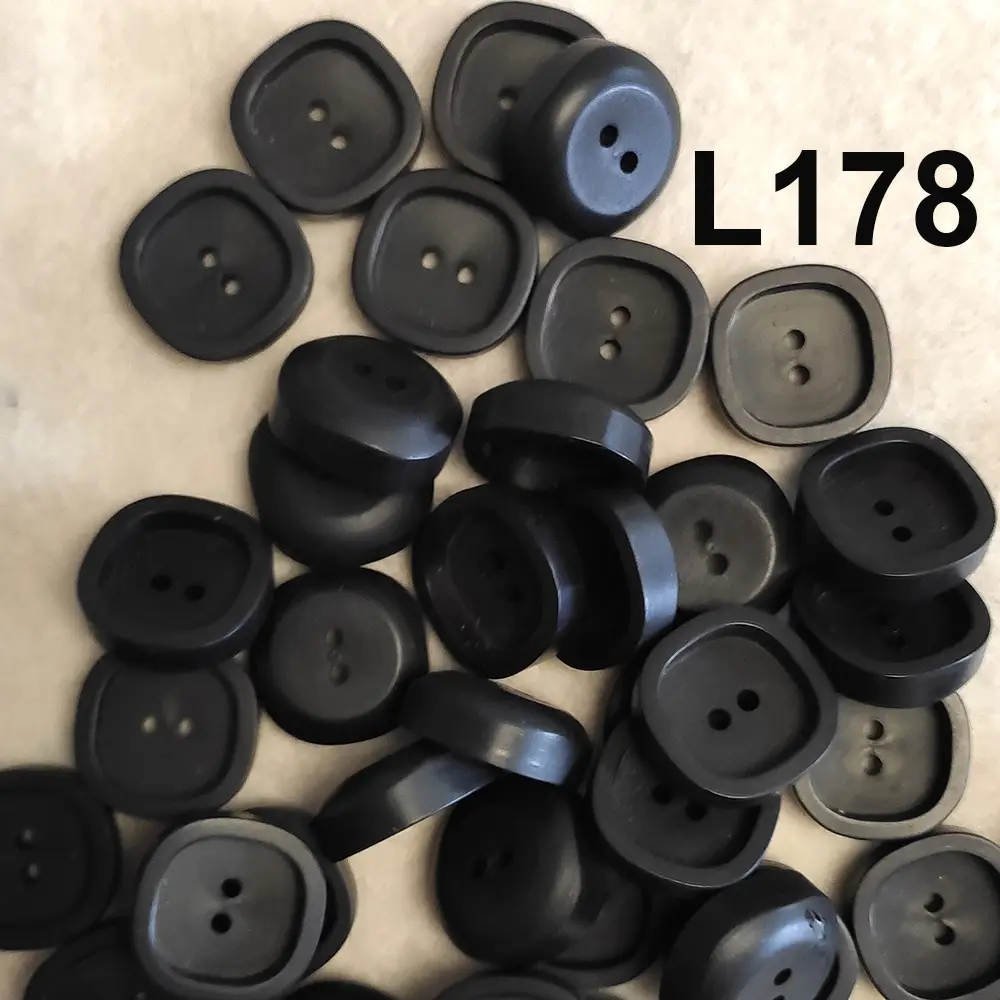 Bottoni vintage fine anni 60 piccolo stock