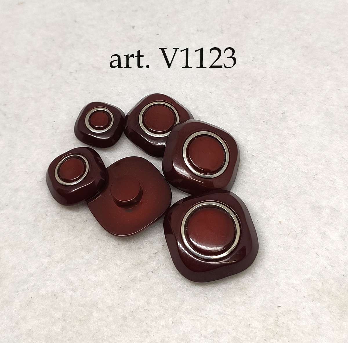 v1123-0.jpg