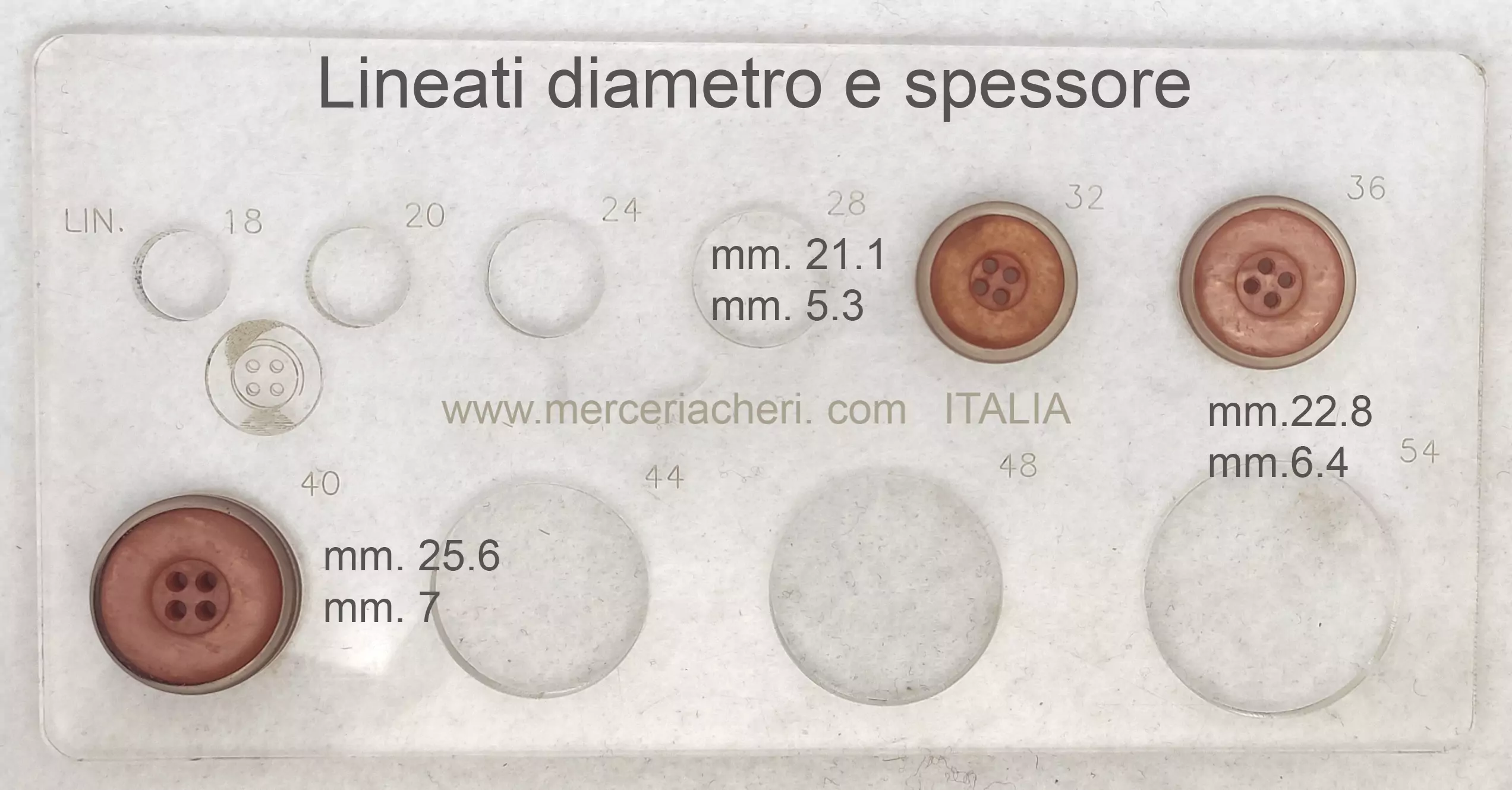 Bottone vintage rosa fine anni 80 - immagine 2