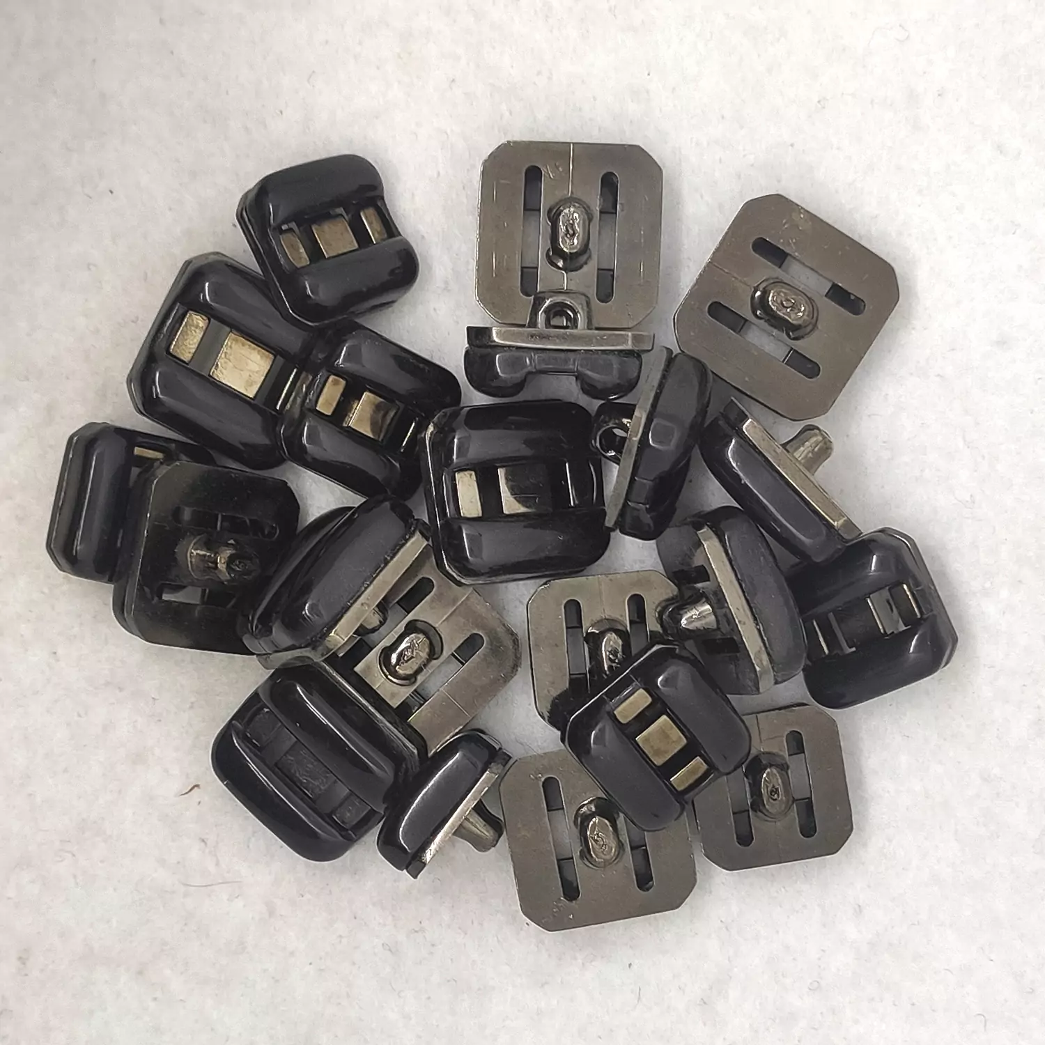 21 Bottoni quadrati vintage - immagine 3