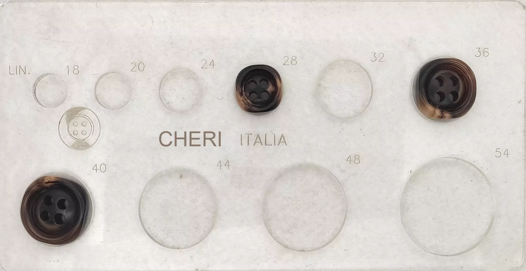 Bottone vintage 4 fori di fine anni 70 - immagine 8