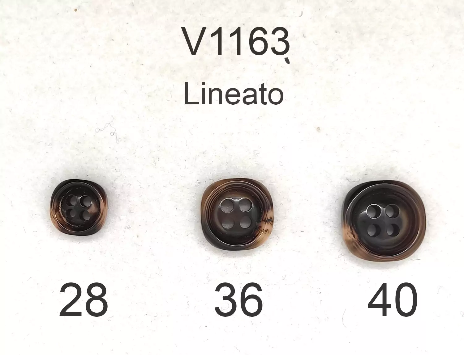 Bottone vintage 4 fori di fine anni 70 - immagine 3