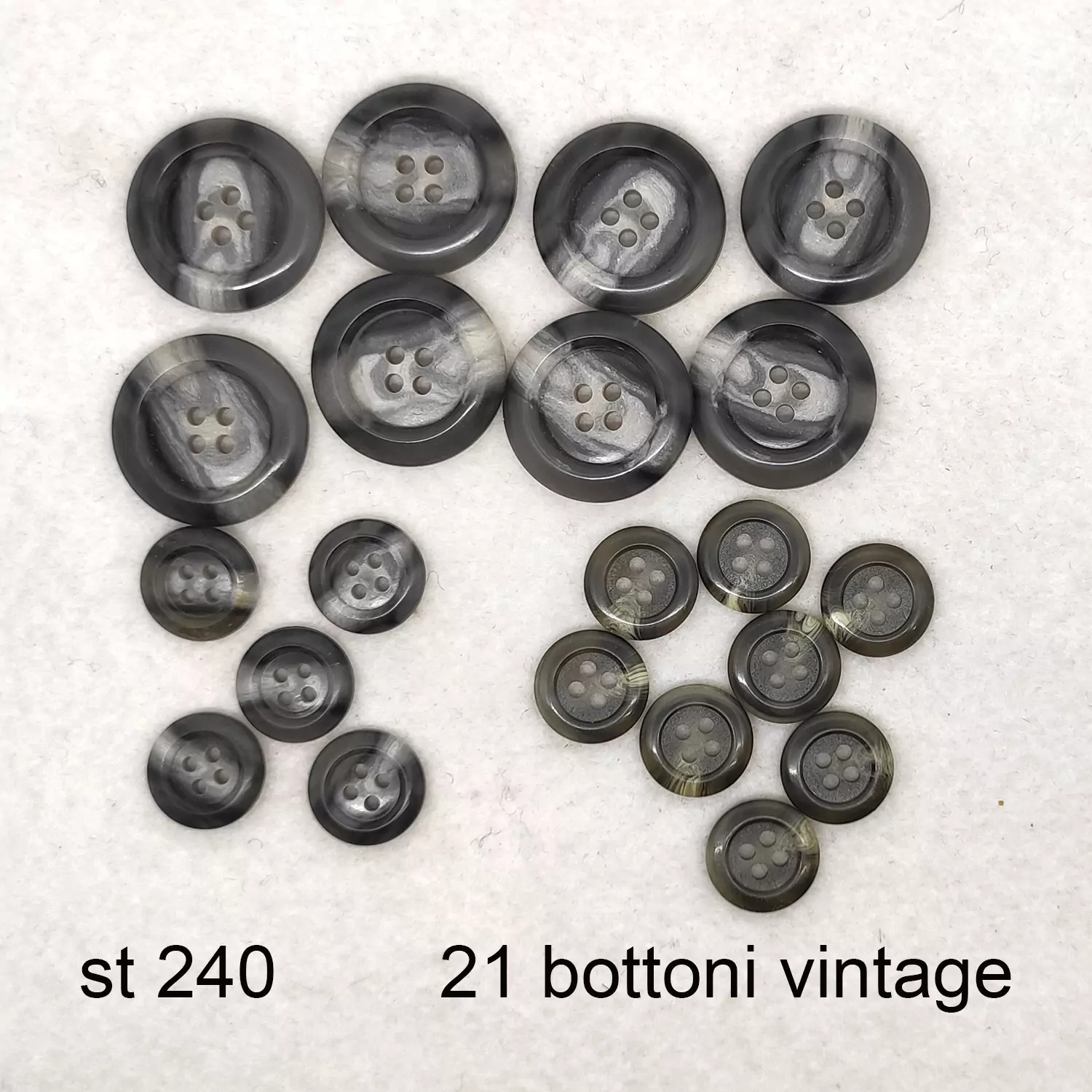 21 Bottoni quadrati vintage (Copia)