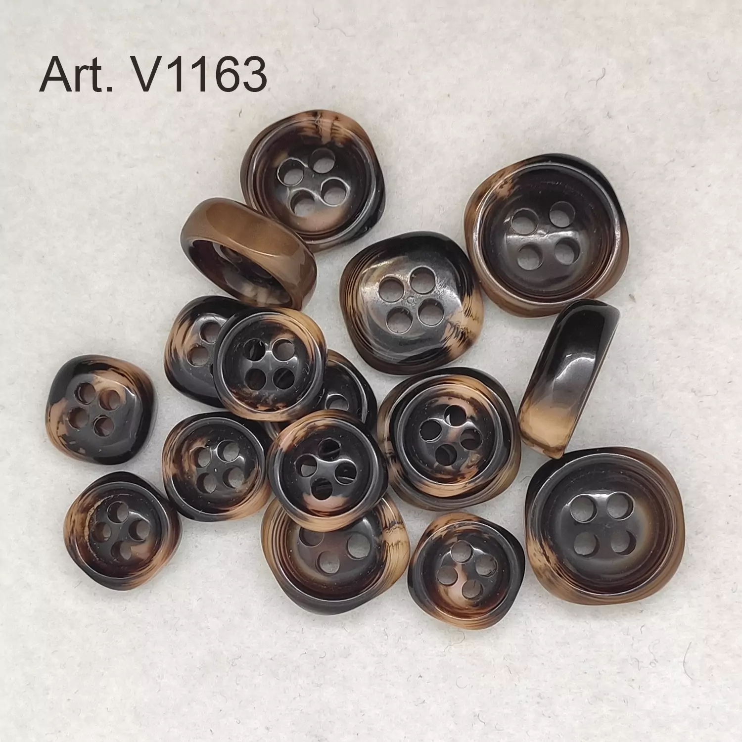 Bottone vintage 4 fori di fine anni 70