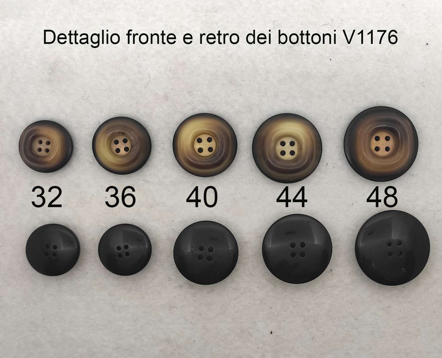 Bottone vintage a quattro fori anni 80 - immagine 5
