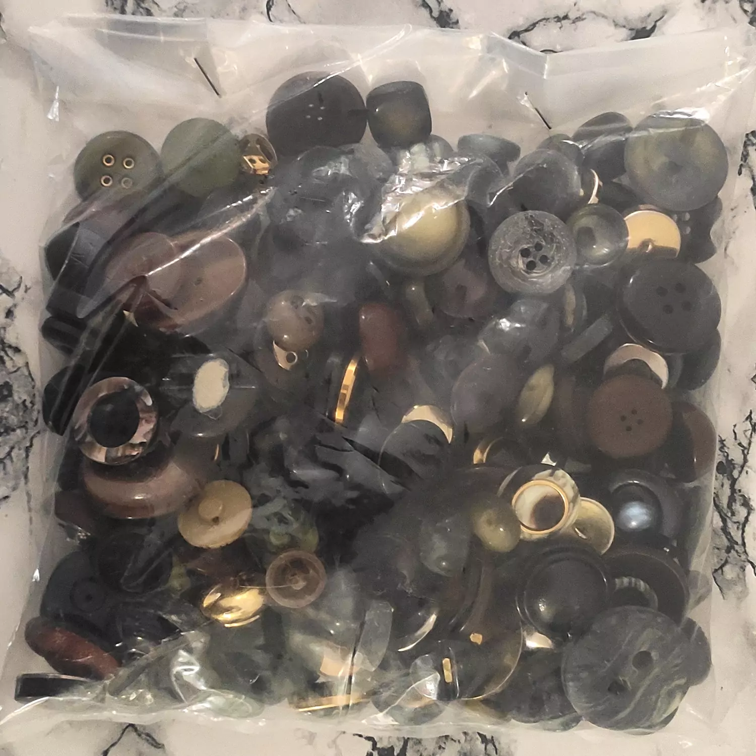 mezzo chilo di bottoni vintage anni 60/70/80 - immagine 3